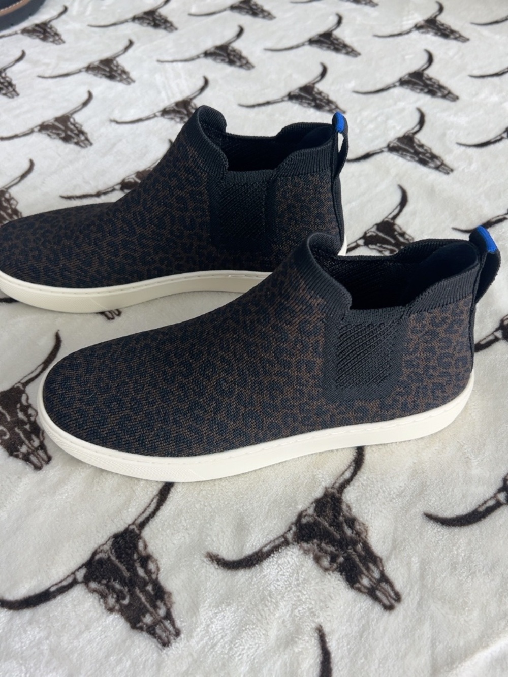 Rothy’s The Chelsea Espresso Spot Leopard Sneakers Size 8 Unworn - Picture 1 of 6